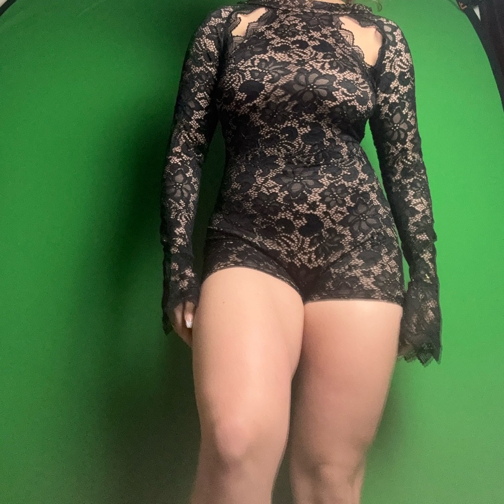 Brand new Black Floral Lace Long-Sleeve Romper